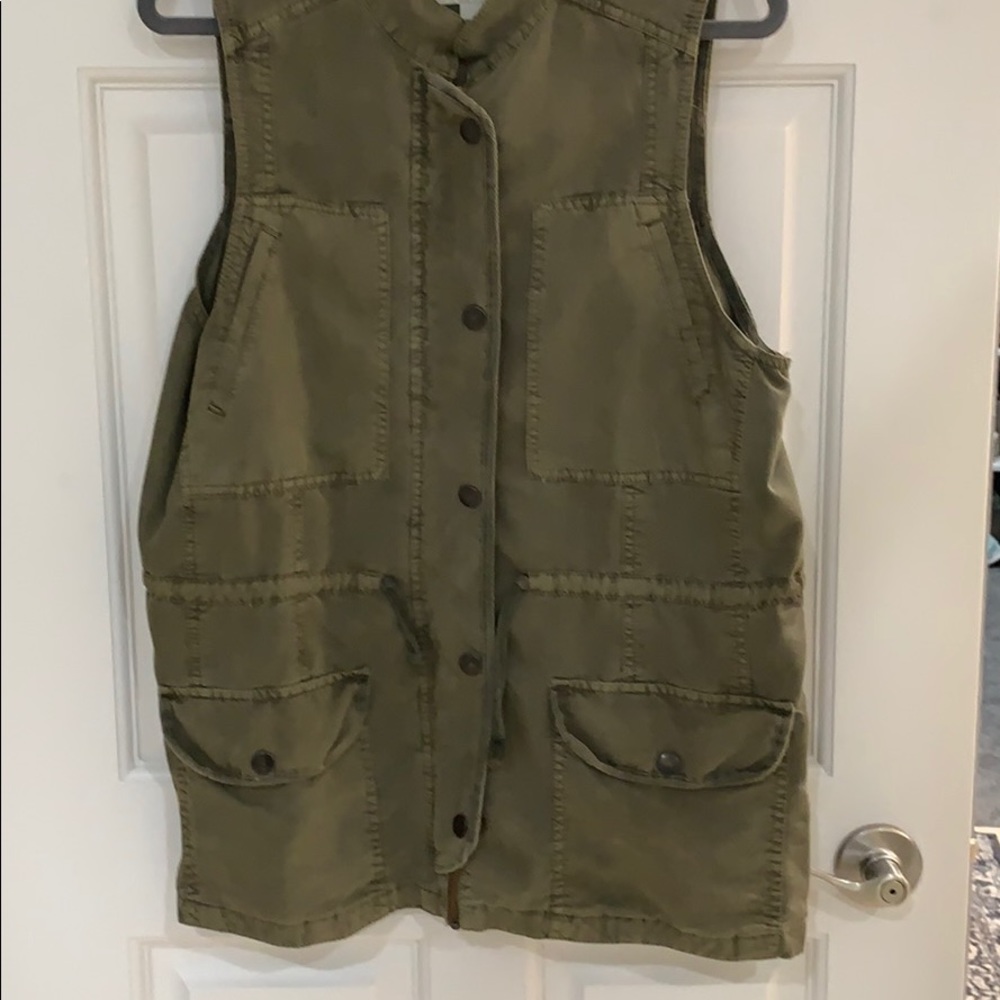 Utility Vest Olive